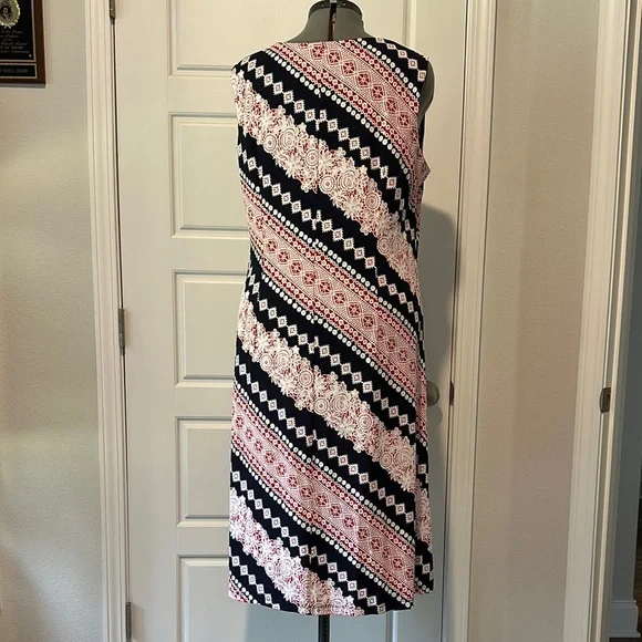 Red white and navy Sleeveless Scoop Neck Sundress - Picture 3 of 3